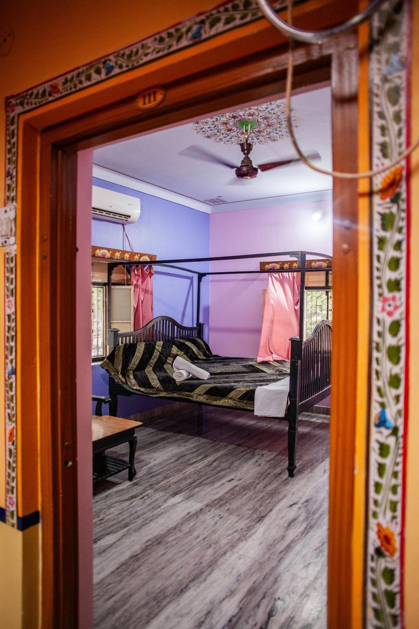 Hotel Everest Pushkar Exteriör bild