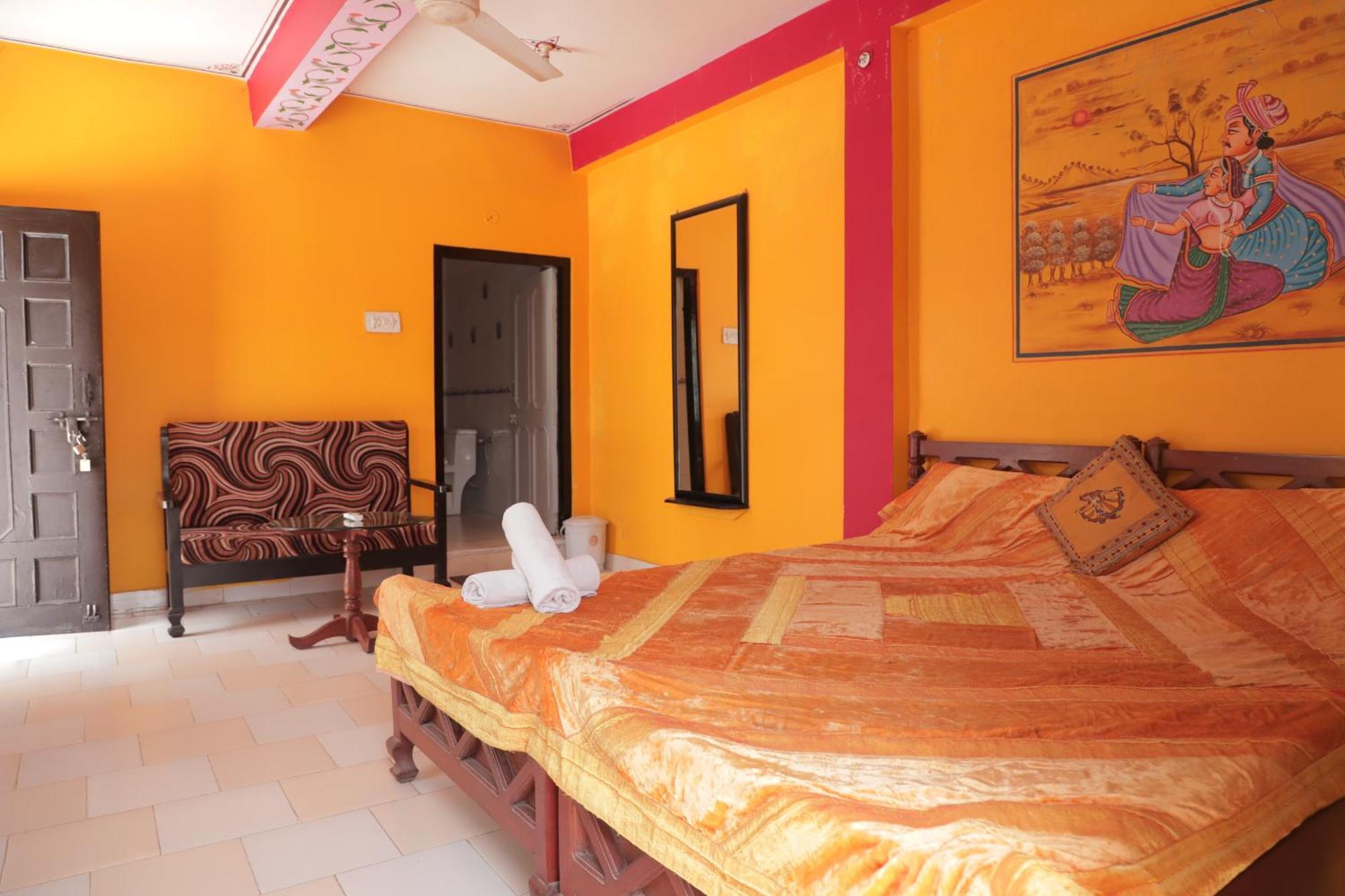 Hotel Everest Pushkar Exteriör bild