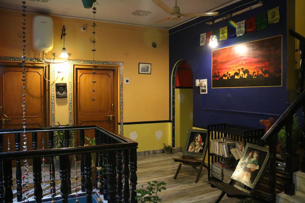 Hotel Everest Pushkar Exteriör bild